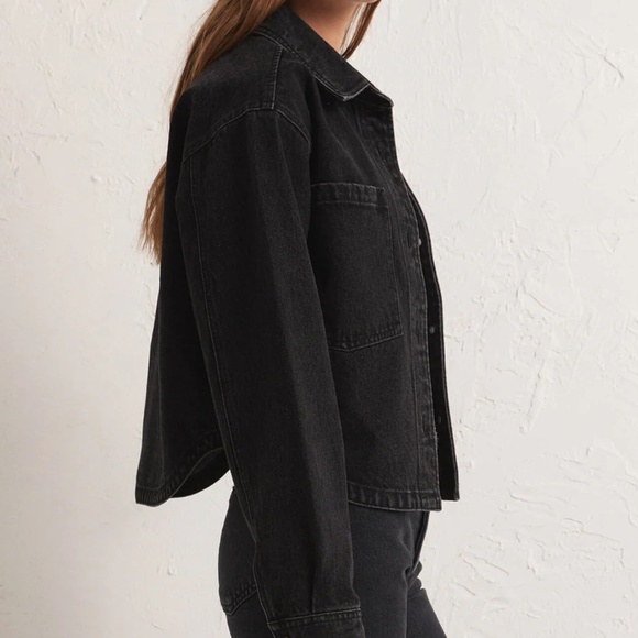 NWT Z Supply Black Cropped Denim Jacket (Size M) - Picture 2 of 8